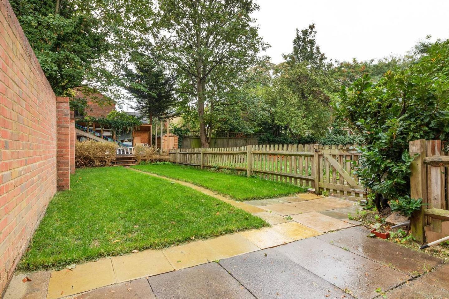 לונדון Airy Spacious 1 Bedroom Aprtment With Garden In Brixton מראה חיצוני תמונה
