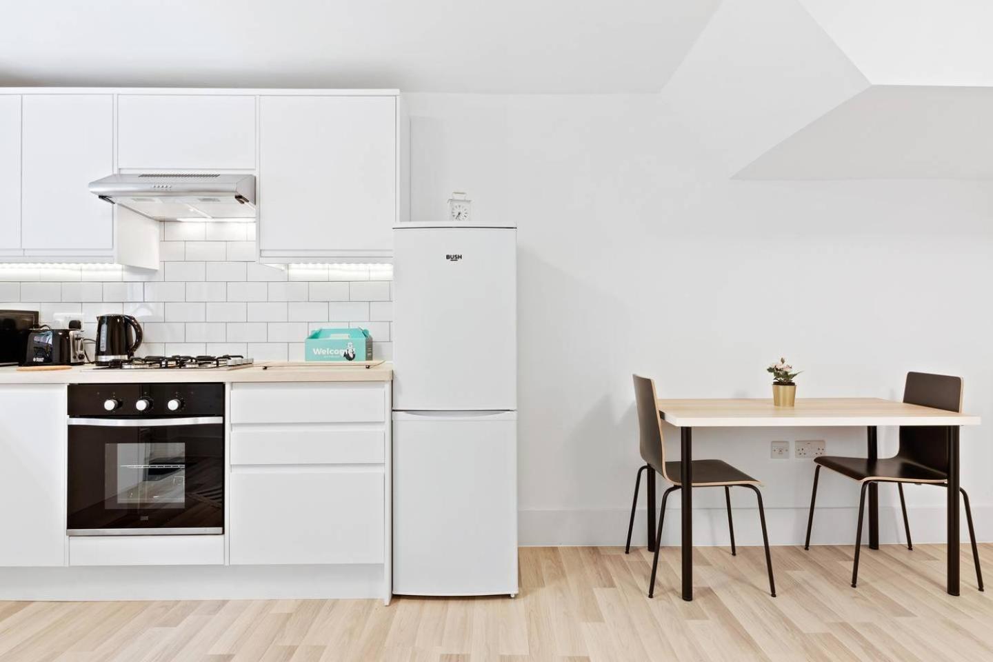 לונדון Airy Spacious 1 Bedroom Aprtment With Garden In Brixton מראה חיצוני תמונה